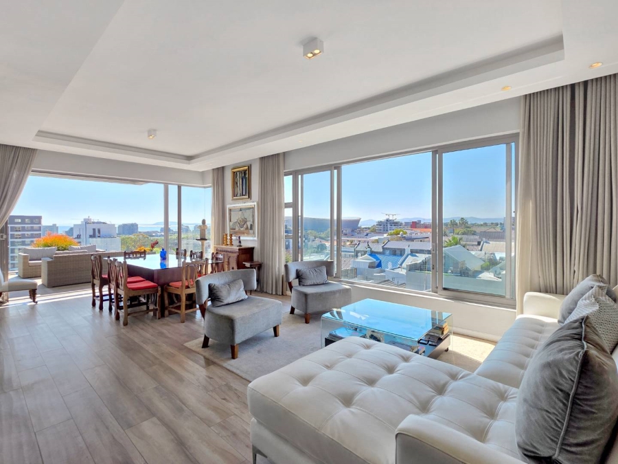 To Let 2 Bedroom Property for Rent in Green Point Western Cape